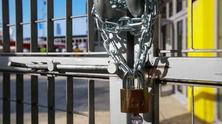 Κορονοϊός: Ποια σχολεία είναι κλειστά σήμερα – Η λίστα του υπουργείου Παιδείας