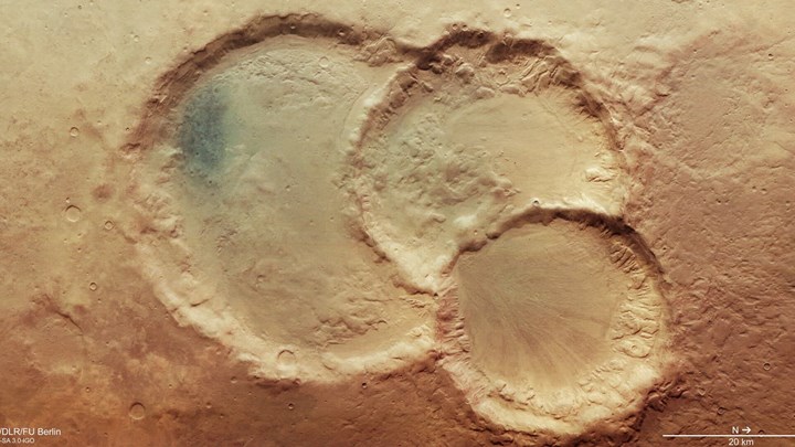 Σπάνιος τριπλός κρατήρας στον Άρη – ΦΩΤΟ