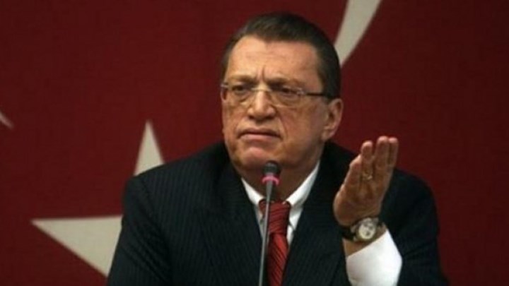 Πέθανε ο πρώην πρωθυπουργός της Τουρκίας Μεσούτ Γιλμάζ