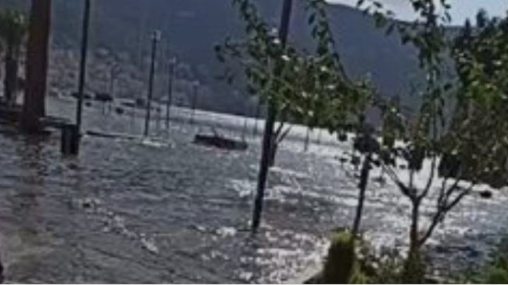 Ισχυρός σεισμός: Η στιγμή που η θάλασσα βγαίνει στη στεριά στη Σάμο – ΒΙΝΤΕΟ