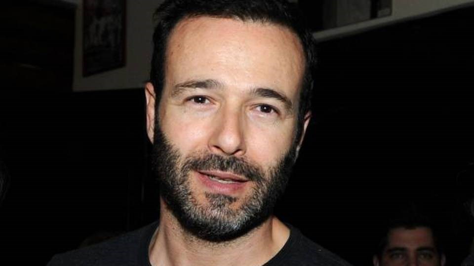 Θανάσης Ευθυμιάδης: Μας δείχνει πώς να αντιμετωπίσουμε τη δυσκοιλιότητα – ΦΩΤΟ