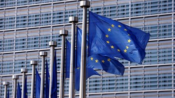 ΕΕ-ΗΠΑ: Σχέδιο για την ανασύσταση των ευρωαμερικανικών σχέσεων στην μετα-Τραμπ εποχή
