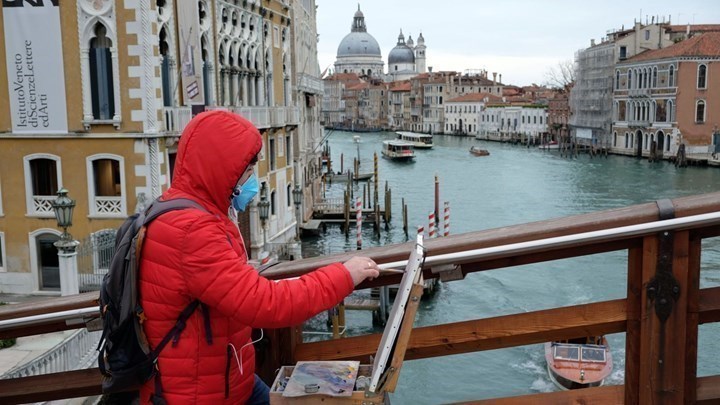 Σε γενικό lockdown οδεύει και η Ιταλία