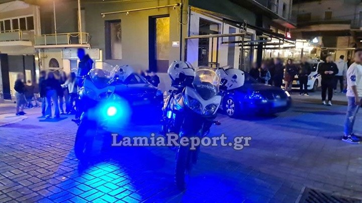 Λαμία: Έπεσε ξύλο στην πλατεία Ελευθερίας