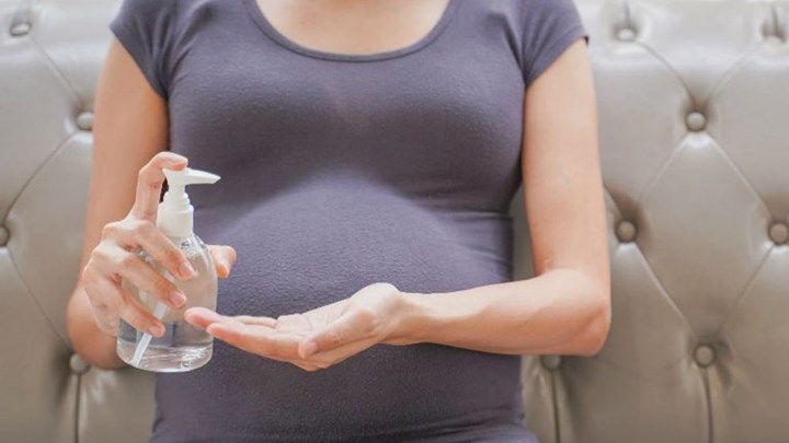 Κορονοϊός στην εγκυμοσύνη – Ποιοι είναι οι κίνδυνοι