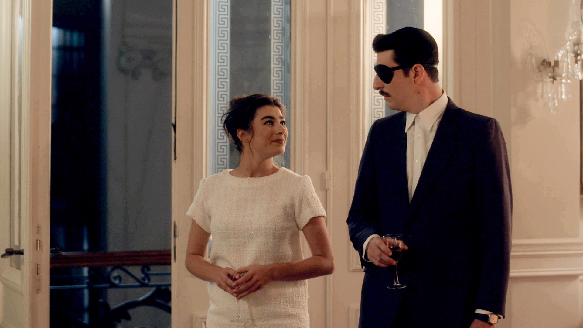 Άγριες Μέλισσες: Νέα στιγμιότυπα από το συγκλονιστικό αποψινό επεισόδιο –  Τι θα δούμε – ΦΩΤΟ