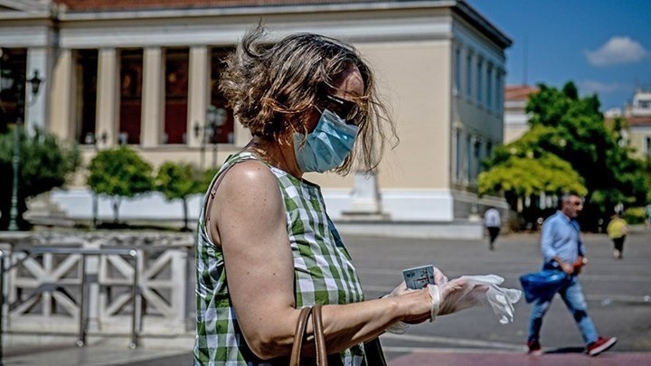 Κορονοϊός: Κρίσιμη σύσκεψη Μητσοτάκη με λοιμωξιολόγους για πιθανά νέα μέτρα