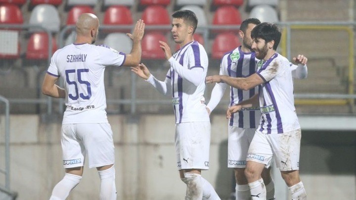 Ασύλληπτο: Θετικοί στον κορονοϊό οι 23 από τους 25 ποδοσφαιριστές της Ουίπεστ