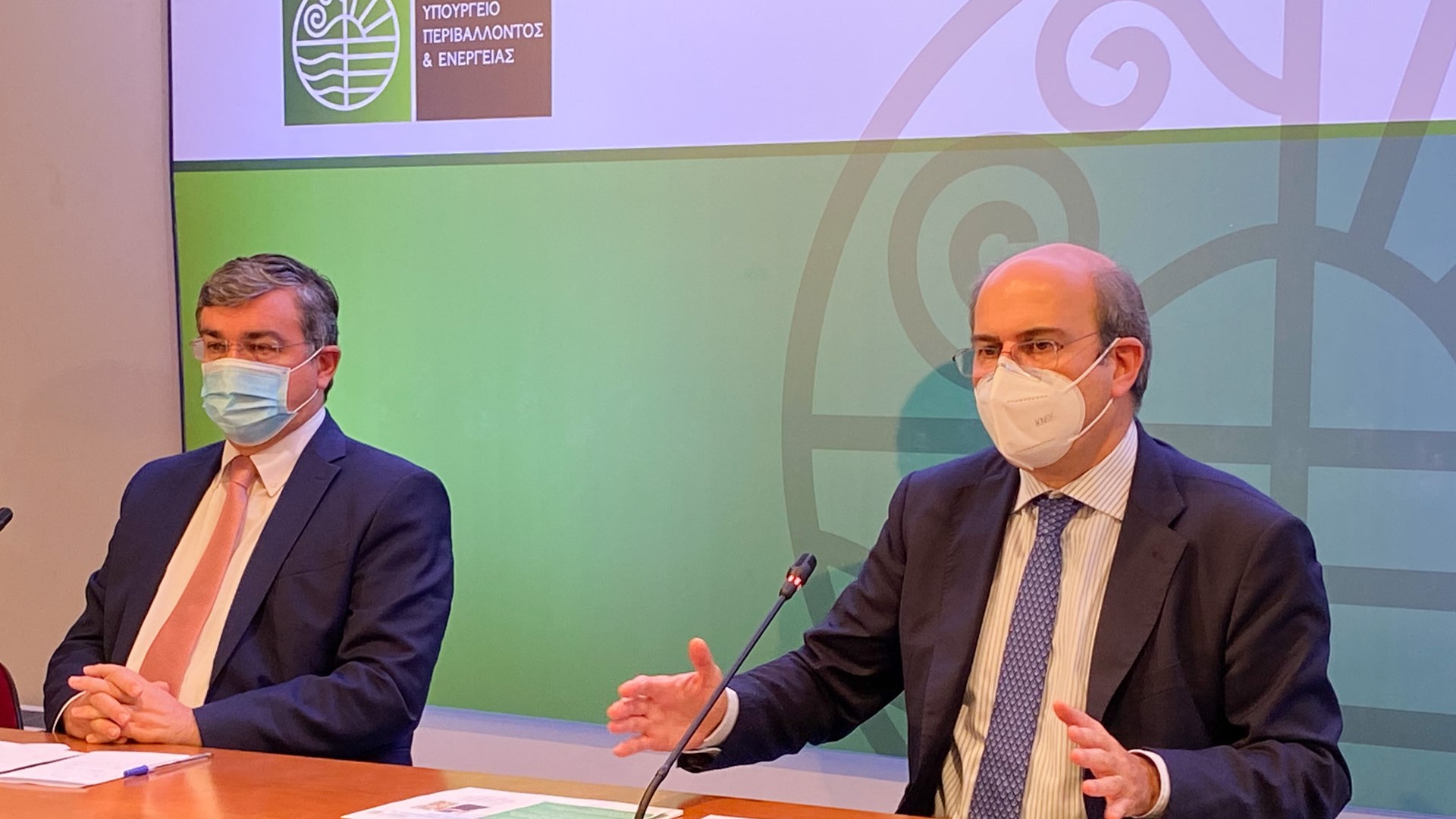 Ανακύκλωση: Πέντε μεγάλες τομές παρουσίασε ο υπουργός Περιβάλλοντος Κωστής Χατζηδάκης