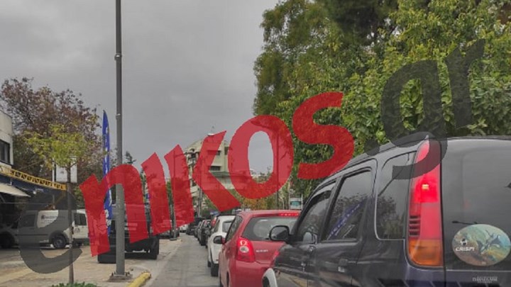 Lockdown: Μποτιλιάρισμα και “τρέξιμο” για τα ψώνια της τελευταίας στιγμής – ΦΩΤΟ αναγνώστη