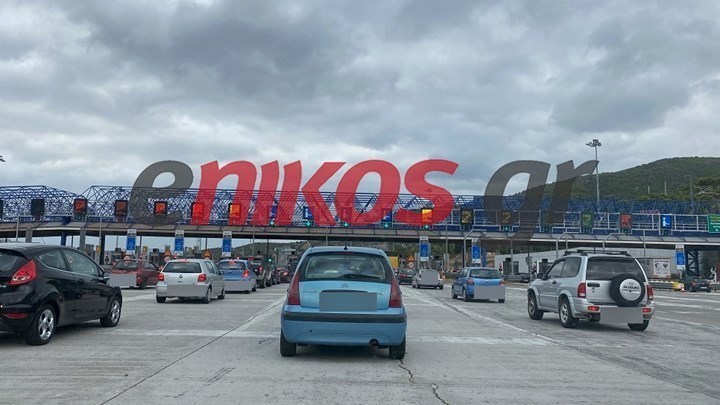 Lockdown: Τα στοιχεία για τη μεγάλη έξοδο των Αθηναίων – Πόσες χιλιάδες αυτοκίνητα πέρασαν τα διόδια