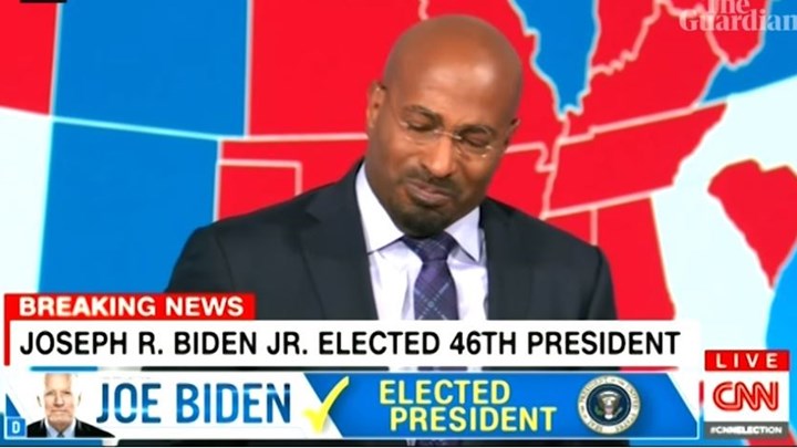 Η στιγμή που ο σχολιαστής του CNN ξεσπά σε κλάματα για τη νίκη Μπάιντεν