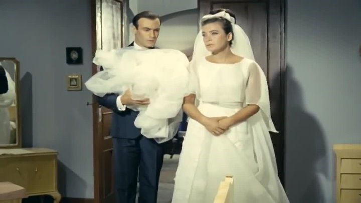 “Τζένη Τζένη”: Πώς ήταν η Τζένη Καρέζη και ο Ανδρέας Μπάρκουλης στα γυρίσματα – Τι αποκαλύπτει η Μαρία Σόκαλη