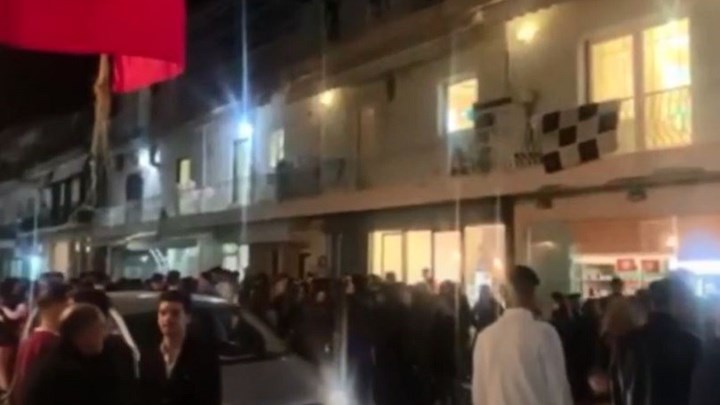 Lockdown: Συνωστισμός σε συνοικία Ρομά στην Κάτω Αχαΐα – Προσαγωγές και πρόστιμα – ΒΙΝΤΕΟ