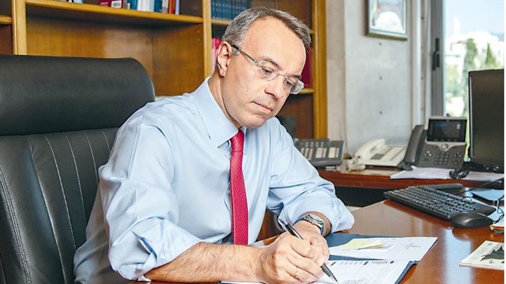 Σταϊκούρας: Εάν απαιτηθεί θα υπάρξουν τα χρήματα για περαιτέρω στήριξη εργαζομένων και επιχειρήσεων