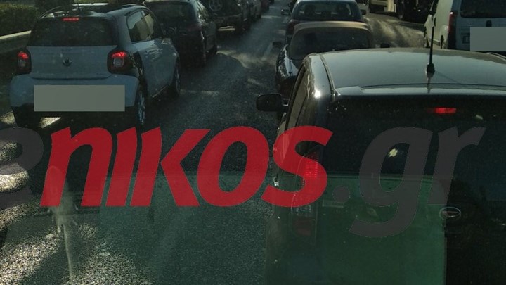 Κίνηση: Στο “κόκκινο” η Λεωφόρος Ποσειδώνος – ΦΩΤΟ αναγνώστη