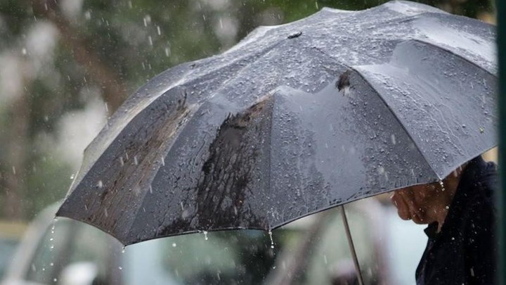 Βροχερός ο καιρός σήμερα – Πού θα είναι έντονα τα φαινόμενα