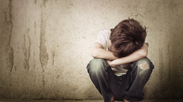 Οργή στην Κρήτη: Μάνα εγκατέλειψε το 2χρονο αγοράκι της που πάσχει από καρκίνο