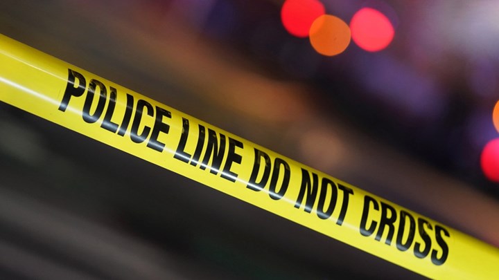 Ο καβγάς με γείτονα για το delivery πήρε άσχημη τροπή – Μητέρα πυροβόλησε κατά λάθος την κόρη της