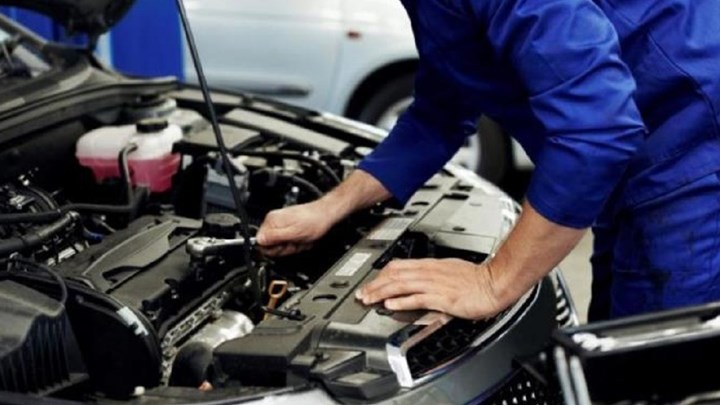 SMS στο 13033: Τι κωδικό στέλνετε αν πρέπει να πάτε στο συνεργείο