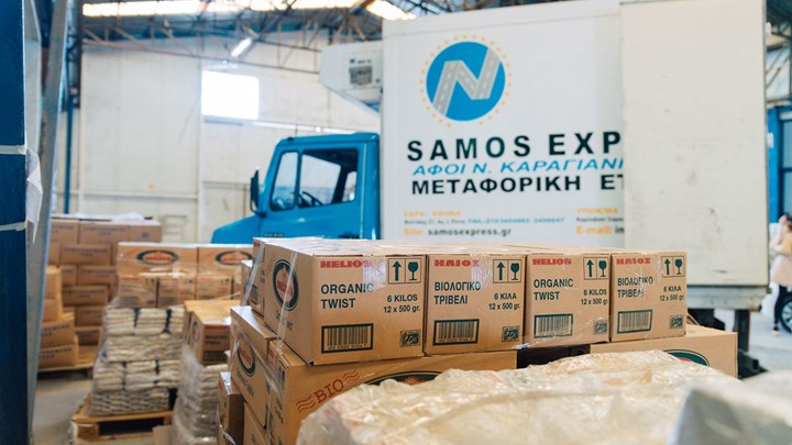 Δήμος Αθηναίων: Έμπρακτα δίπλα στους σεισμοπαθείς της Σάμου οι Αθηναίοι πολίτες με τρόφιμα και είδη πρώτης ανάγκης – ΦΩΤΟ