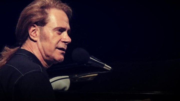 Συγκλονίζει ο Στέφανος Κορκολής: Ο καρκίνος κάθε τόσο με ξαναθυμάται – ΒΙΝΤΕΟ