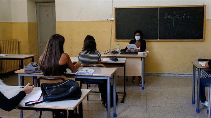 Lockdown – Σχολεία: Πώς θα χορηγείται η άδεια ειδικού σκοπού στο Δημόσιο – Η εγκύκλιος του ΥΠΕΣ