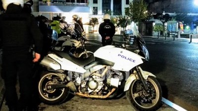 Lockdown: Άδειασαν οι δρόμοι στην Πάτρα – Έλεγχοι παντού από την Αστυνομία – ΒΙΝΤΕΟ