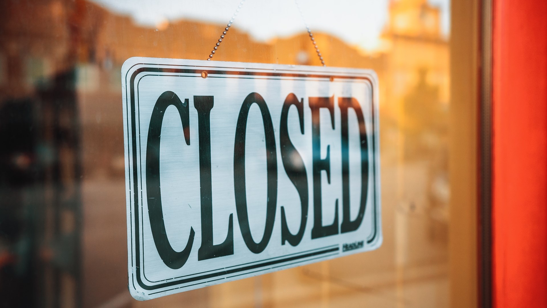 Lockdown: Κλειστά τα σούπερ μάρκετ σήμερα – Ποια καταστήματα είναι ανοιχτά