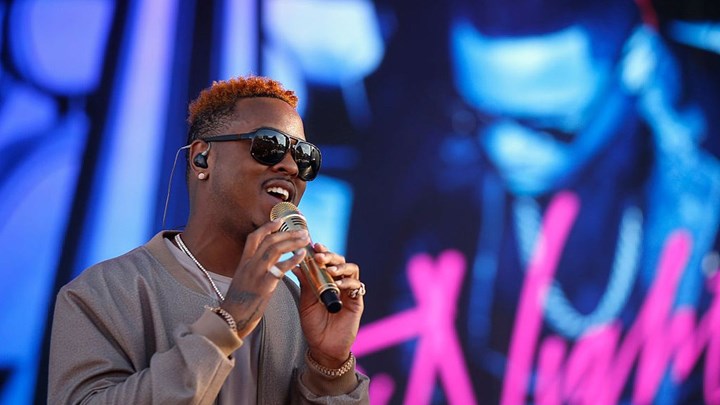 Κορονοϊός: Στην εντατική γνωστός τραγουδιστής της R&B