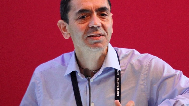 Επικεφαλής BioNTech: Η επιστροφή στην κανονικότητα είναι εφικτή μέχρι τον επόμενο χειμώνα