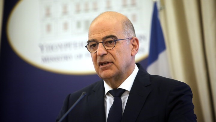 Κορονοϊός – Δένδιας: Τέλος η καραντίνα για τον υπουργό Εξωτερικών – Επέστρεψε στο γραφείο του – ΦΩΤΟ