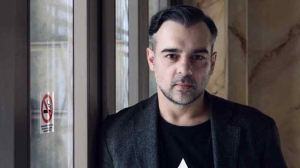 Ο Ξάφης «χτυπά» με γερή διανομή στο Radio Days του Φεστιβάλ Αθηνών και Επιδαύρου