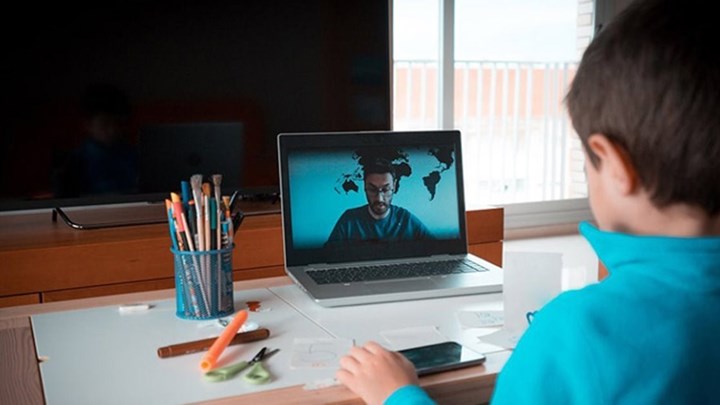 Τηλεκπαίδευση και στην ενισχυτική διδασκαλία στα Γυμνάσια – Τα μαθήματα, οι αιτήσεις και τα κριτήρια