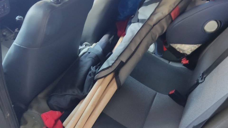 ΕΛ.ΑΣ.: Καταδικασθέν μέλος του Επαναστατικού Αγώνα ο οδηγός του ΙΧ με τα κοντάρια