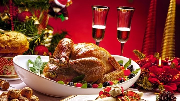 Βρετανία: Χαλαρώνει τους κανόνες καραντίνας για χάρη της… γαλοπούλας