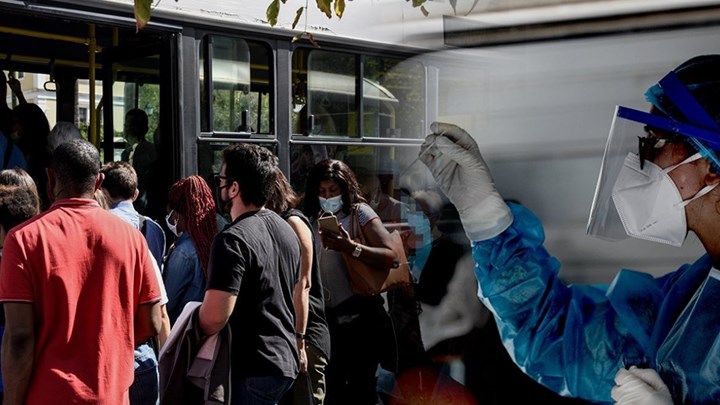 Βουλή-Ερώτηση ΣΥΡΙΖΑ: Απροστάτευτοι εργαζόμενοι και επιβάτες των ΜΜΜ απέναντι στον κορονοϊό