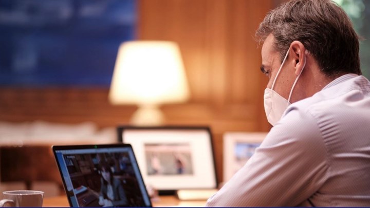 Μητσοτάκης σε Σακελλαροπούλου: Επιστροφή σε κανονικούς ρυθμούς όταν θα μειωθεί η πίεση στο ΕΣΥ