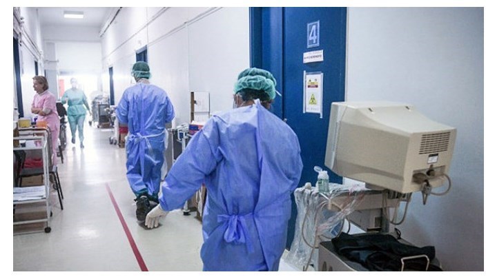 Κορονοϊός: Ακόμη και βρέφη λίγων ημερών νοσηλεύονται στη Λάρισα