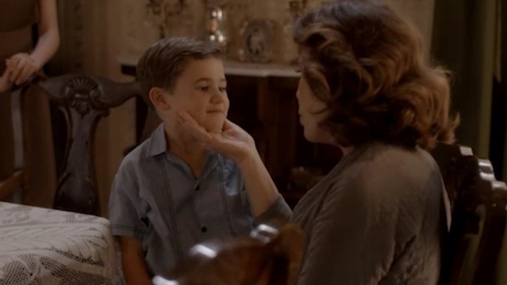 Άγριες Μέλισσες: Τα παιχνίδια με τον μικρό Σέργιο στα γυρίσματα &#8211; ΦΩΤΟ