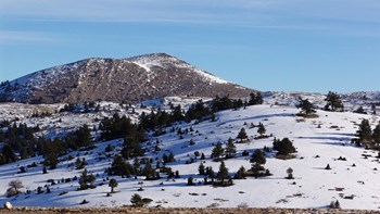 Ντύθηκαν στα λευκά τα Καλάβρυτα – ΒΙΝΤΕΟ