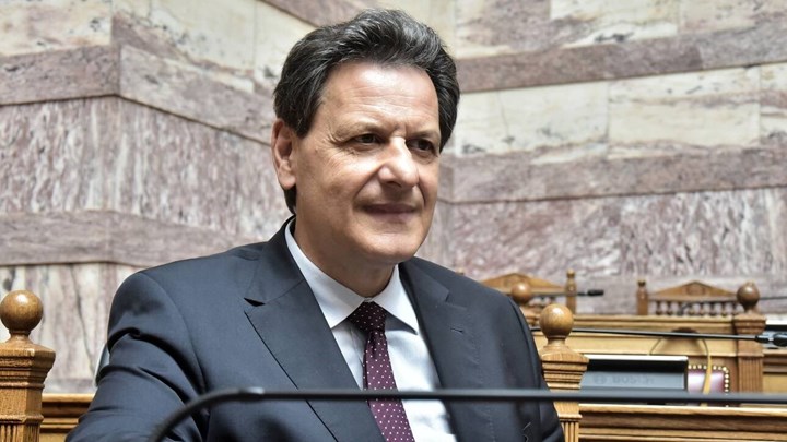 Σκυλακάκης: Υποχρεωτική η αναβολή στις μειώσεις φόρων