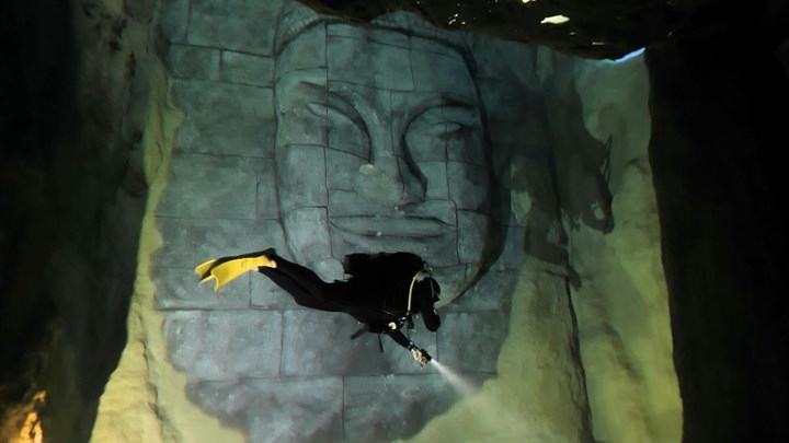 Deepspot: Άνοιξε στην Πολωνία η βαθύτερη πισίνα στον κόσμο – ΒΙΝΤΕΟ