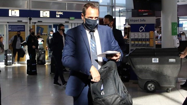 Κορονοϊός: “Χτύπησε” και την πόρτα της Εθνικής – Θετικός ο Φαν Σιπ, μπαίνει σε καραντίνα