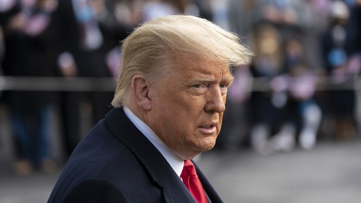 CNN: Ο Ντόναλντ Τραμπ σχηματίζει “σκιώδη” κυβέρνηση και θα κάνει “αντι-ορκωμοσία”