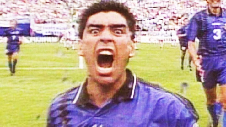 Μαραντόνα: Το γκολ κόντρα στην Ελλάδα και το αγριεμένο βλέμμα του “Θεού” – ΒΙΝΤΕΟ