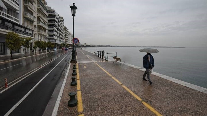 Πρύτανης του ΑΠΘ: Μειωμένο το ιικό φορτίο στα λύματα κατά 50%- Θα φανεί στα κρούσματα τις επόμενες ημέρες