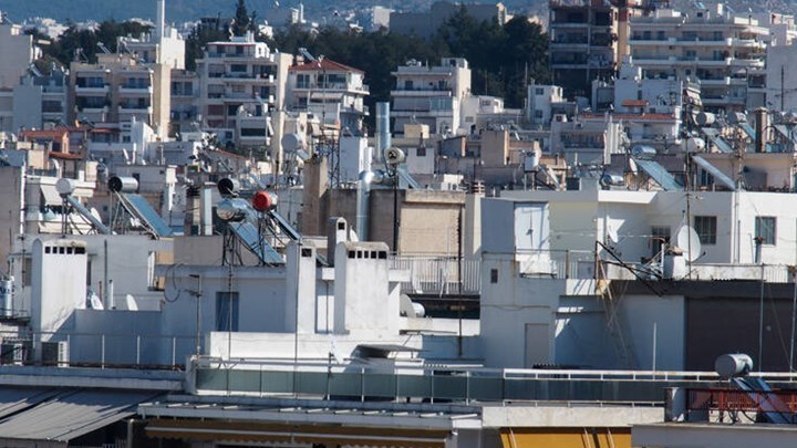 Πρώτη κατοικία: Γονικές παροχές και δωρεές χωρίς φόρο – Τι πρέπει να γνωρίζετε για τις μεταβιβάσεις