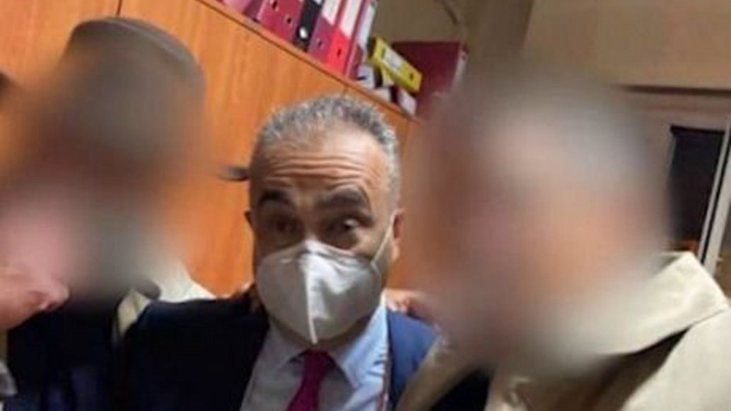 ΔΣΑ για το «πάρτι» Βερβεσού: «Εκθέτει δυσεπανόρθωτα το δικηγορικό σώμα» – Δεκτή η παραίτηση Σοφού