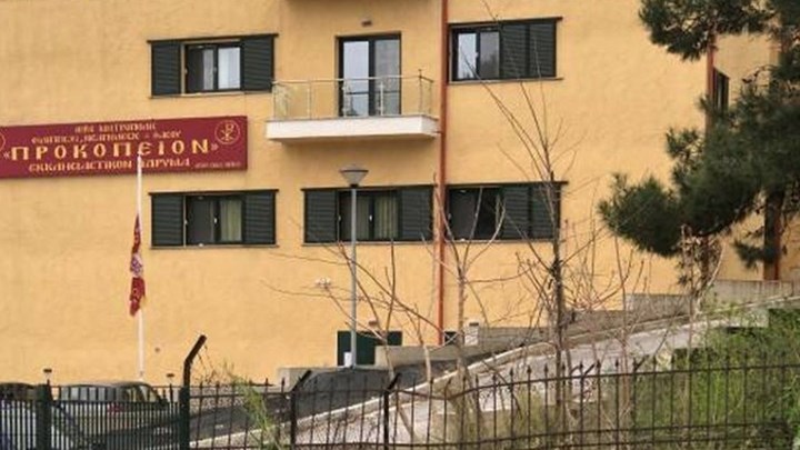 Συναγερμός στην Καβάλα: Ένας νεκρός και 30 κρούσματα κορονοϊού σε γηροκομείο